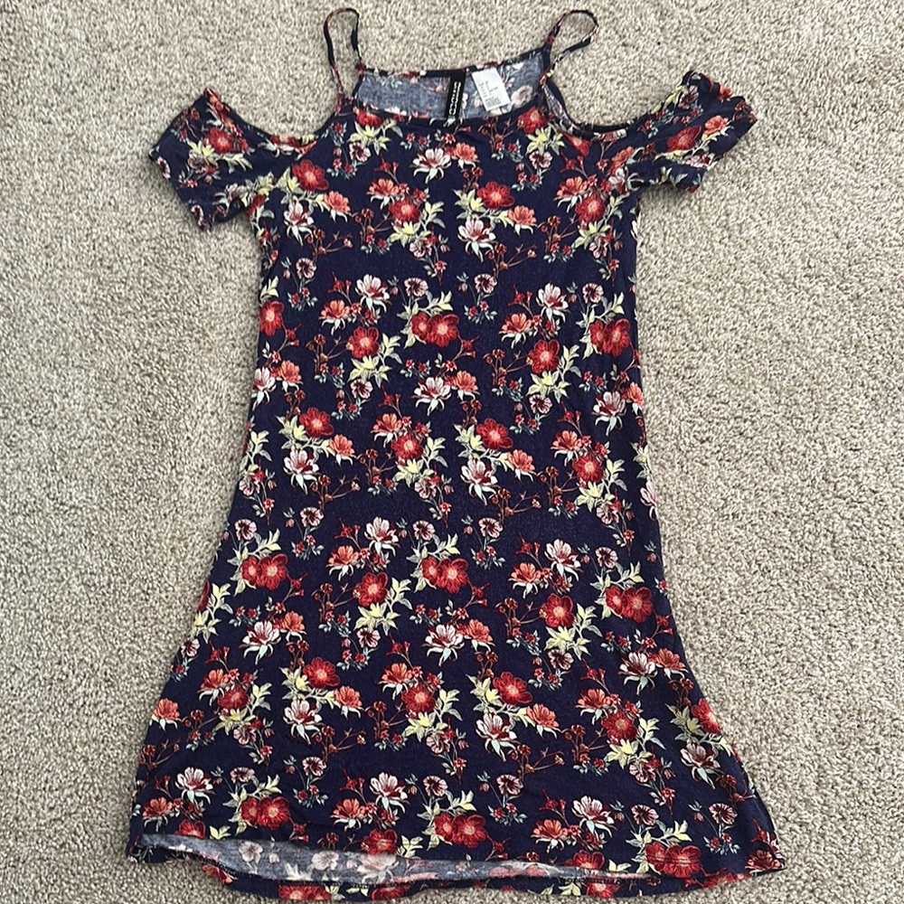 Floral Cold Shoulder Woman’s Dress